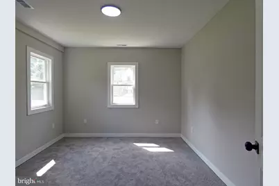 105 E Del A Vue Avenue, Carneys Point, NJ 08069 - Photo 39