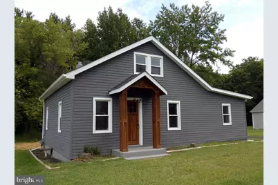 105 E Del A Vue Avenue, Carneys Point, NJ 08069 - Photo 1