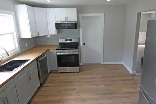 105 E Del-A-Vue Ave, Carneys Point, NJ 08069 - Photo 21