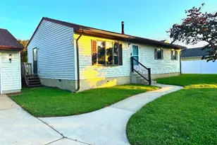 20 University Dr, Pennsville, NJ 08070 - Photo 3
