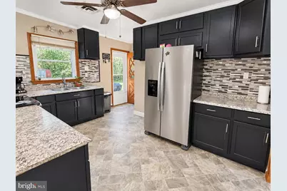 312 Highland Avenue, Carneys Point, NJ 08069 - Photo 5