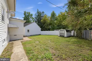 20 Spring St, Carneys Point, NJ 08069 - Photo 27