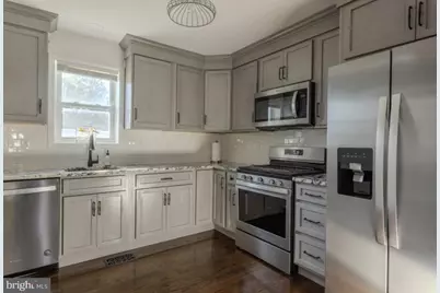 274 N Broadway, Pennsville Township, NJ 08070 - Photo 15