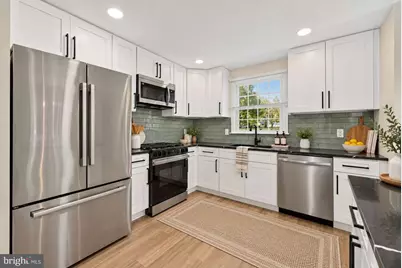 362 Erie Avenue, Carneys Point, NJ 08069 - Photo 5