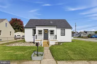 56 Union St, Pennsville Township, NJ 08070 - Photo 1