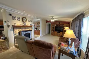 85 Raptor Dr, Hanover, PA 17331 - Photo 3