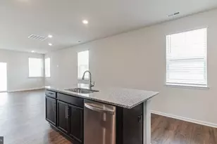 104 Chokeberry Wy, Gettysburg, PA 17325 - Photo 3