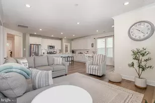 318 Rustic Wood Dr, Gettysburg, PA 17325 - Photo 3