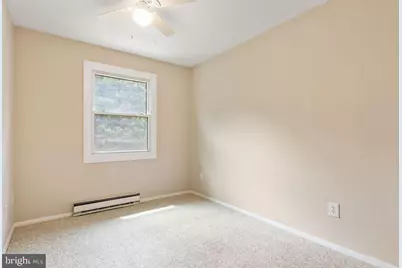 25 Commerce Street, New Oxford, PA 17350 - Photo 15