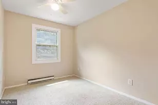 25 Commerce St, New Oxford, PA 17350 - Photo 15