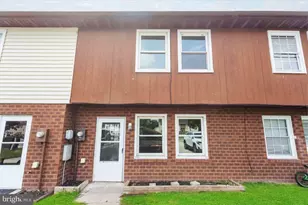 25 Commerce St, New Oxford, PA 17350 - Photo 3