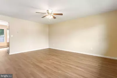 25 Commerce Street, New Oxford, PA 17350 - Photo 5