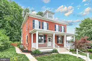 415 Lincoln Way W, New Oxford, PA 17350 - Photo 1