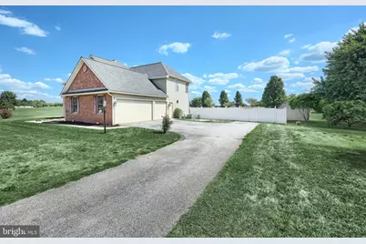 37 Amanda Drive, Littlestown, PA 17340 - Photo 5