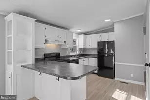 358 Pegram St, Gettysburg, PA 17325 - Photo 9