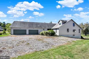 400 Lake Meade Dr, East Berlin, PA 17316 - Photo 3