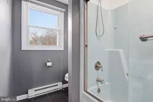 77 E Locust Ln, New Oxford, PA 17350 - Photo 25