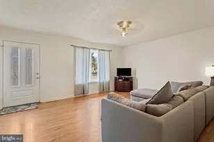1 Sease Dr, Hanover, PA 17331 - Photo 5