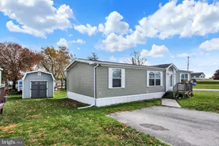 225 Brick Ln, New Oxford, PA 17350 - Photo 17