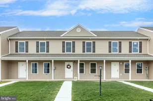 125 Homestead Dr, Gettysburg, PA 17325 - Photo 1