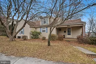 533 Hillcrest Pl, Gettysburg, PA 17325 - Photo 1