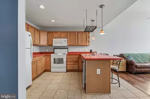 37 N 4th St, Gettysburg, PA 17325 - Photo 9