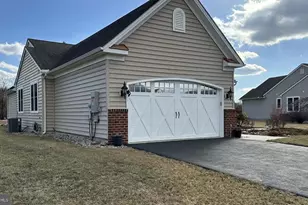 148 Woodhaven Dr, Gettysburg, PA 17325 - Photo 3