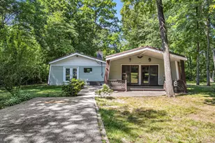 171 Longstreet Dr, Gettysburg, PA 17325 - Photo 1