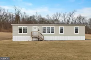 232 Hilltop Rd, Gardners, PA 17324 - Photo 1