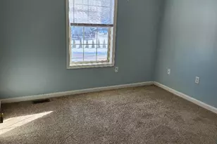 200 Skyview Cir, Hanover, PA 17331 - Photo 9