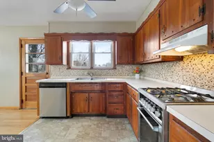 149 W Myrtle St, Littlestown, PA 17340 - Photo 15