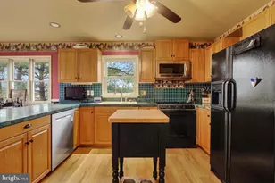 837 Hancock Dr, Gettysburg, PA 17325 - Photo 9