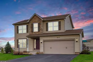 65 W Crestview Ln, Gettysburg, PA 17325 - Photo 1