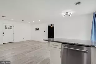 243 Forrest Dr, Gettysburg, PA 17325 - Photo 9