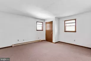 126 E York St, Gettysburg, PA 17325 - Photo 5