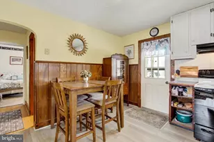 371 Maple Ave, Hanover, PA 17331 - Photo 17
