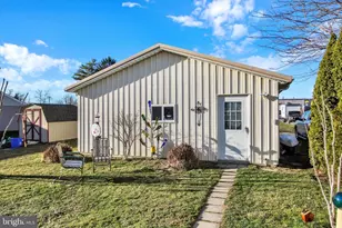 371 Maple Ave, Hanover, PA 17331 - Photo 3