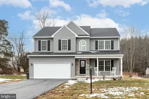 122 Maple St, Littlestown, PA 17340 - Photo 1