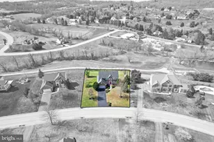 28 Fawn Hill Rd, Hanover, PA 17331 - Photo 3