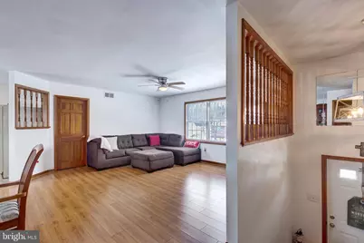 720 W Myrtle Street, Littlestown, PA 17340 - Photo 3