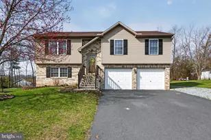 37 Pleasanton Dr, East Berlin, PA 17316 - Photo 1