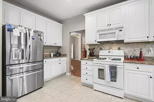 36 W Summit Dr, Littlestown, PA 17340 - Photo 13