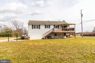 545 Hanover St, New Oxford, PA 17350 - Photo 5