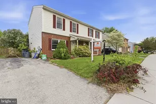 18 E Lakeview Dr, Littlestown, PA 17340 - Photo 3