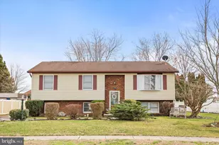 22 Dogwood Ln, Hanover, PA 17331 - Photo 3
