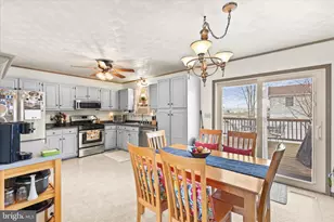 22 Dogwood Ln, Hanover, PA 17331 - Photo 9