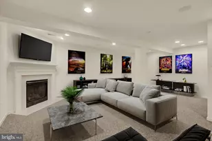 320 Maple Dr, Hanover, PA 17331 - Photo 15