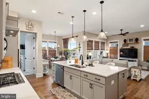 102 Woolgrass Ln, Gettysburg, PA 17325 - Photo 11