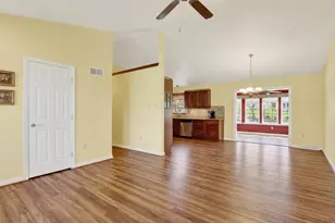 4 Hancock Dr, East Berlin, PA 17316 - Photo 9