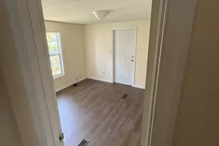 1104 W Elm Ave, Hanover, PA 17331 - Photo 9